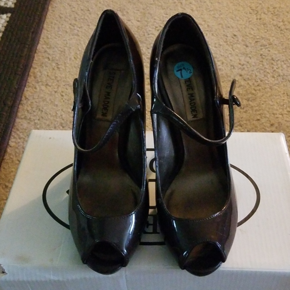 Steve Madden Chocolate brown  Pumps